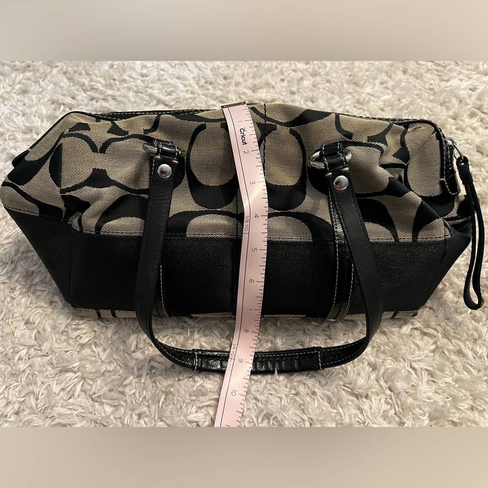 Coach Signature Purse - Picture 5 of 8